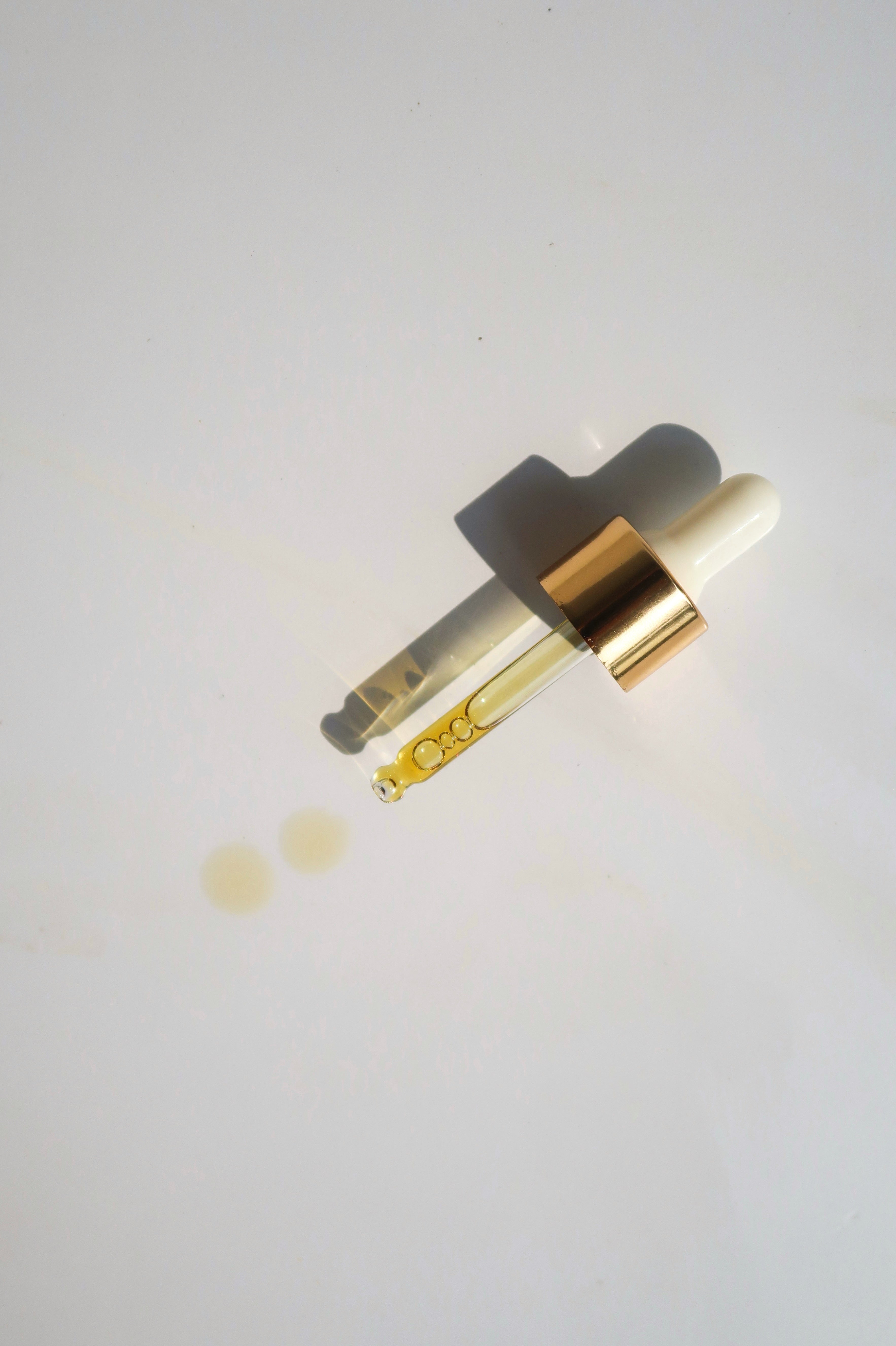 The Summer Body Hack That Actually Works: Herbs, Immunity & Hydration in One Drop